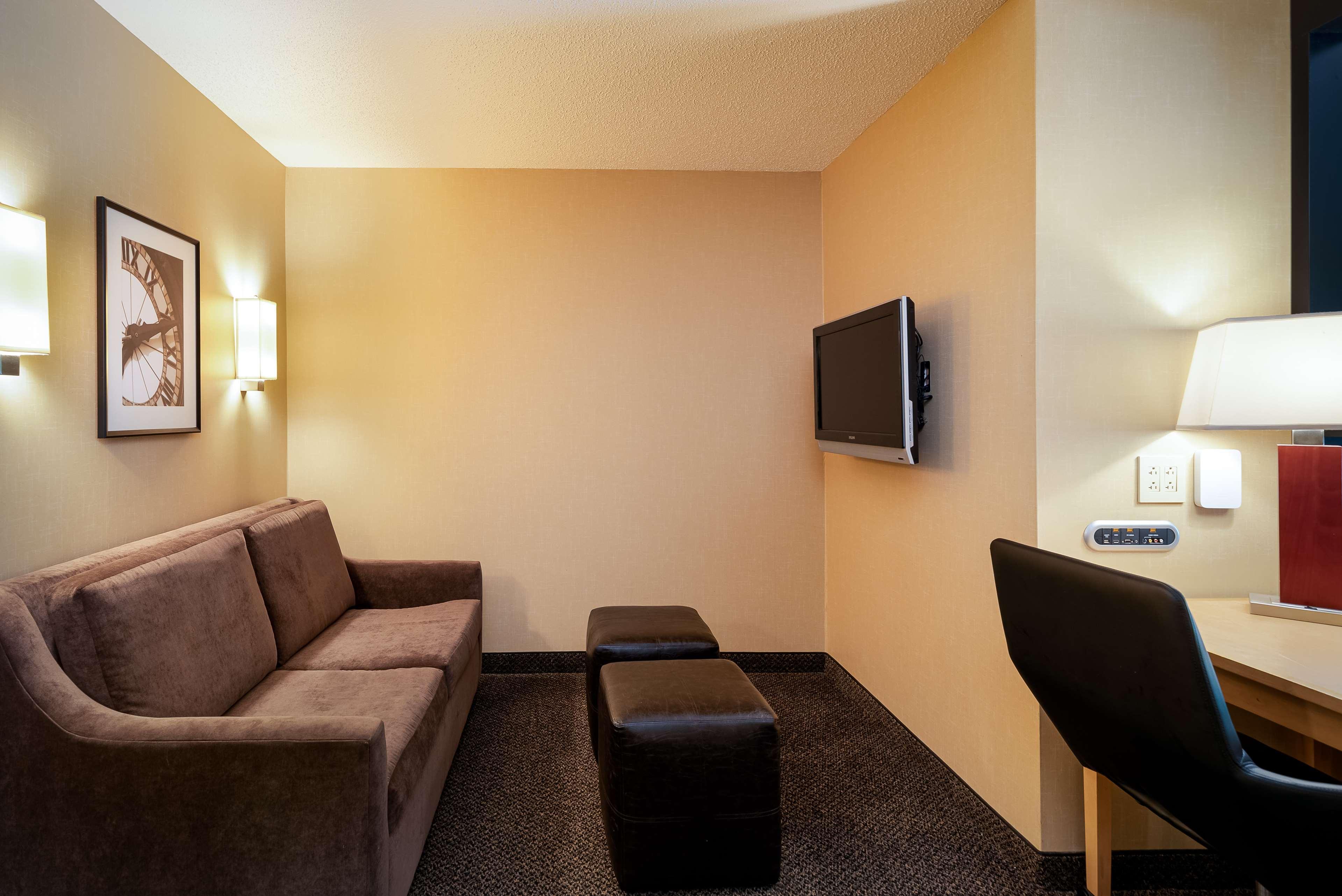 Doubletree By Hilton Hotel Savannah Airport Exterior photo