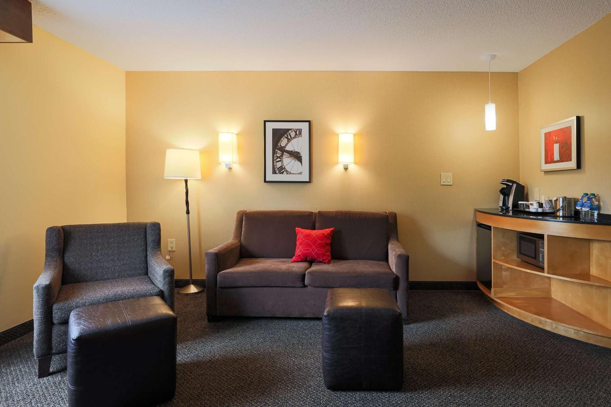 Doubletree By Hilton Hotel Savannah Airport Exterior photo
