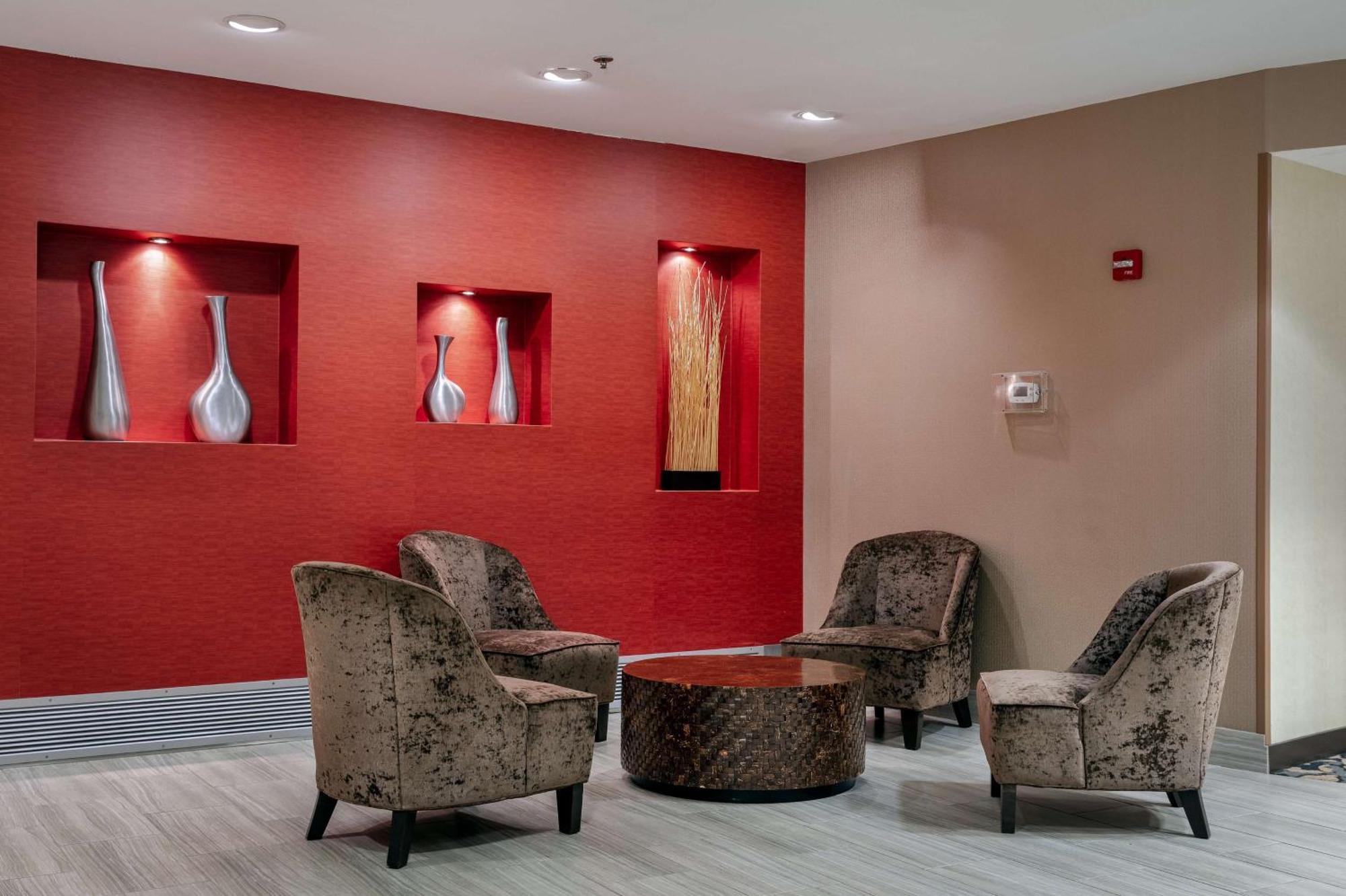 Doubletree By Hilton Hotel Savannah Airport Exterior photo